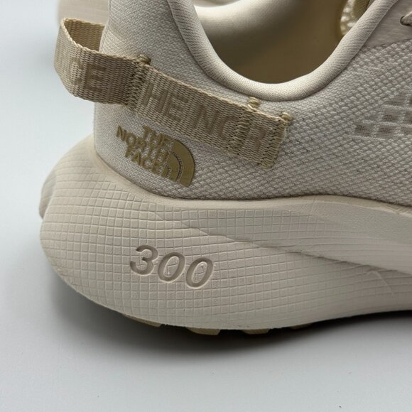 The North Face Alta Mesa 300 Womens 6 Dune White Pristine Hiking Walking Active - Picture 9 of 10
